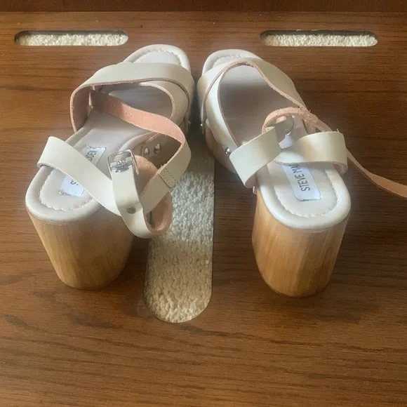 Steve Madden chunky heel sandals - Picture 3 of 3